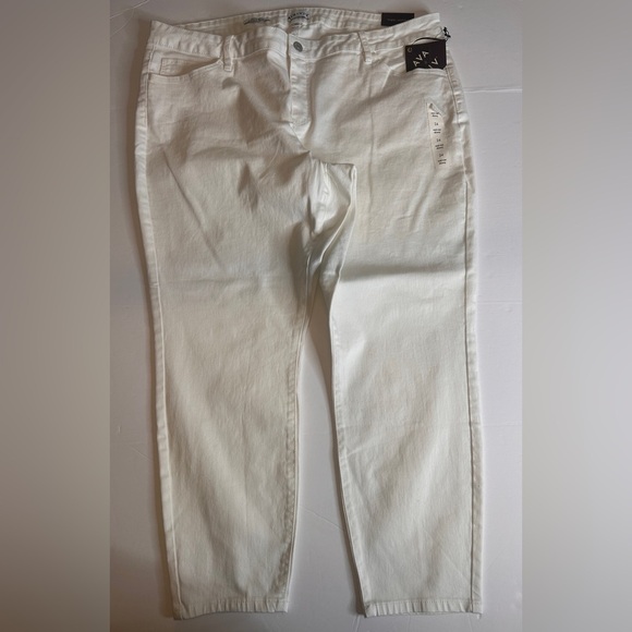 Ava & Viv Denim - Ava & Viv Women’s Plus Size Mid-Rise Ankle Skinny Jeans, Sz.24, White